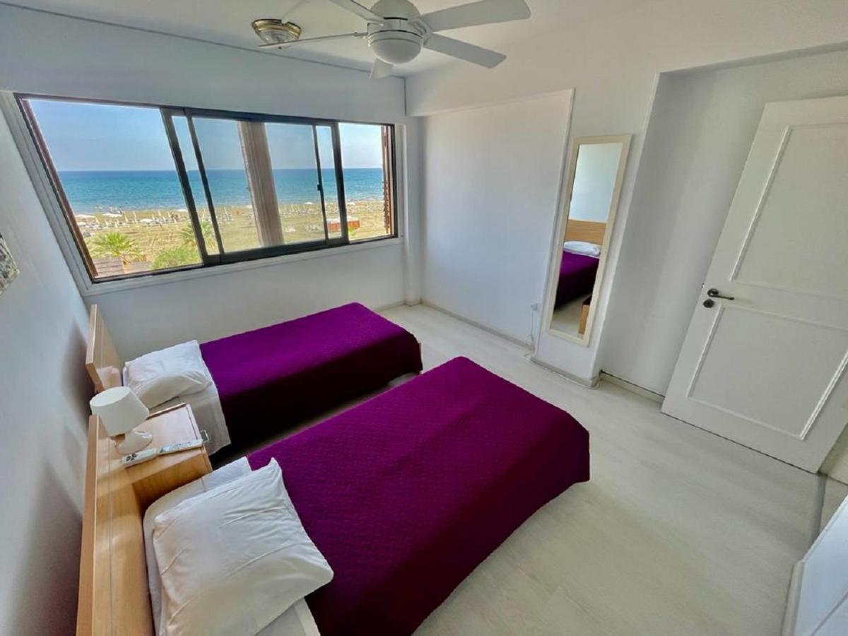 Sea View Suite In Makenzy Larnaca Exterior photo